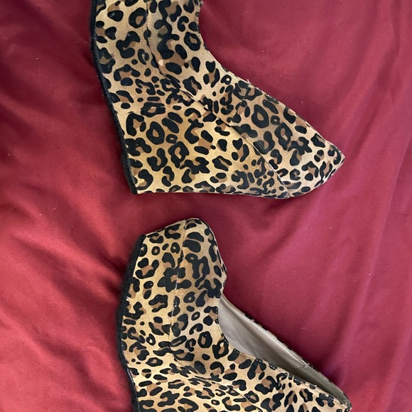 Leopard Wedges - Picture 5 of 5